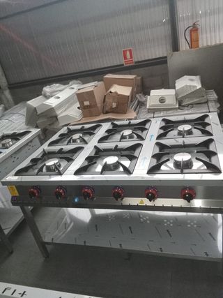 cocina 6 fuegos con soporte