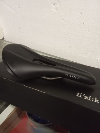 Sillín Fizik Aliante R3