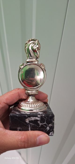 Reloj-pisapapeles plata Pedro Durán