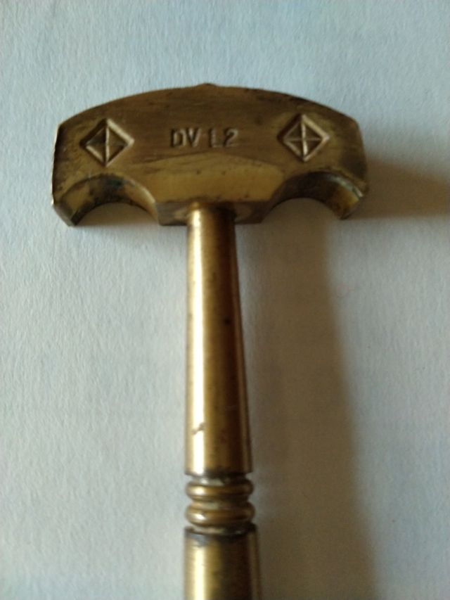 Vidrio. Cortador antiguo. Vintage. Marca Roder