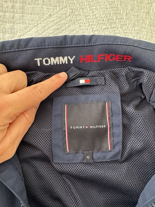 Chaqueta Tommy Hilfiger niño talla 2 años