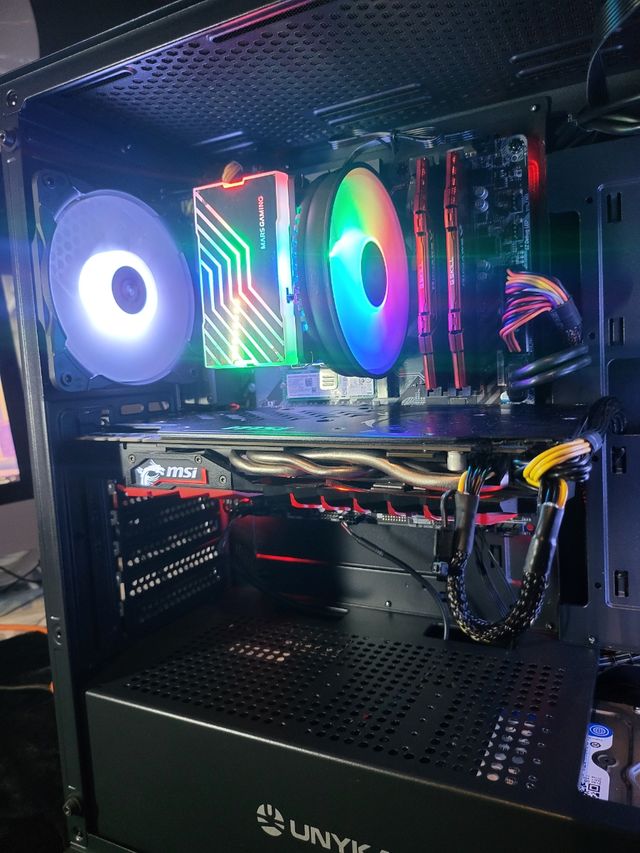 Pc Gaming i7 7700k + 1070 8Gb MSI