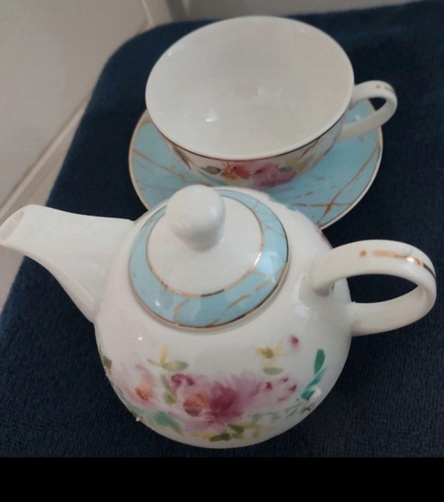 Juego de té, Tetera, Taza, plato