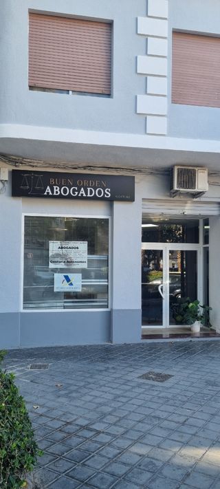 Abogados y gestoria
