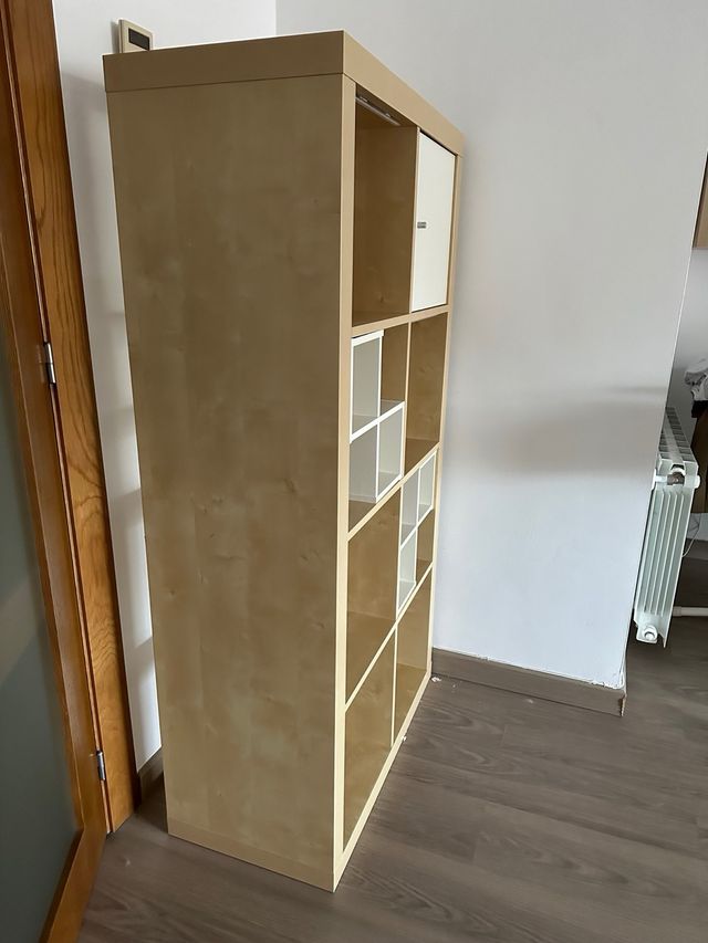 Estantería Kallax model antiguo. Color abedul