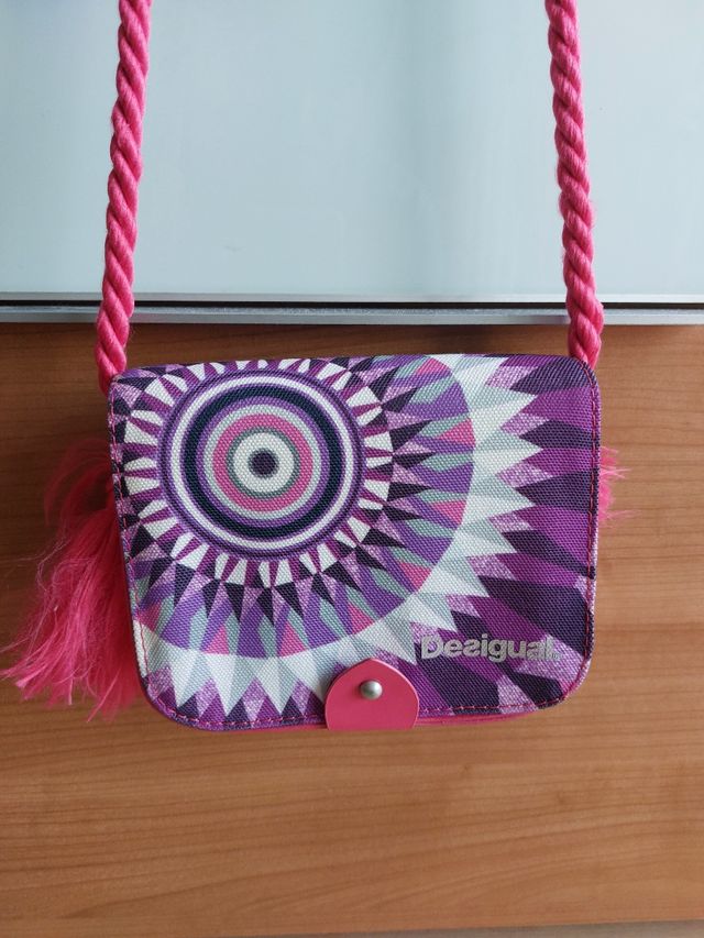 Bolso niña marca Desigual