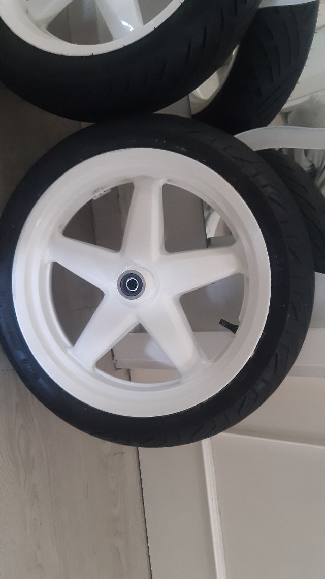 Llantas yamaha xmax 125