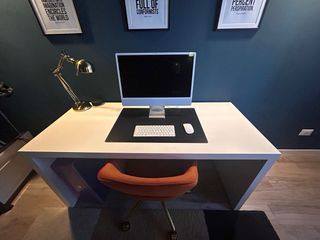 Scrivania bianca nuova