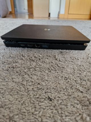 Play Station 4 Slim