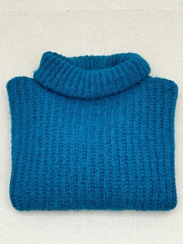 SUETER PUNTO CUELLO ALTO