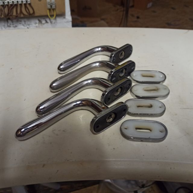 Maniglie per finestre