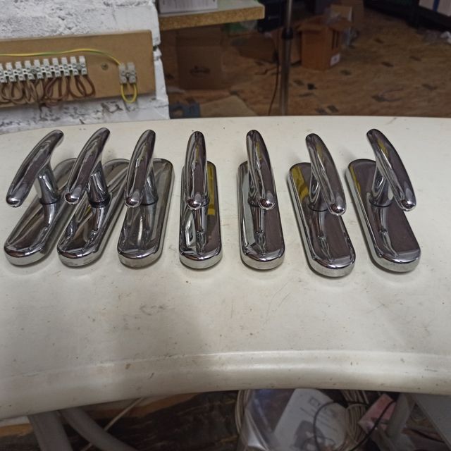 Maniglie per finestre