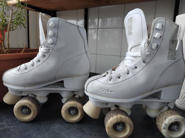 Patines 4 ruedas número 32