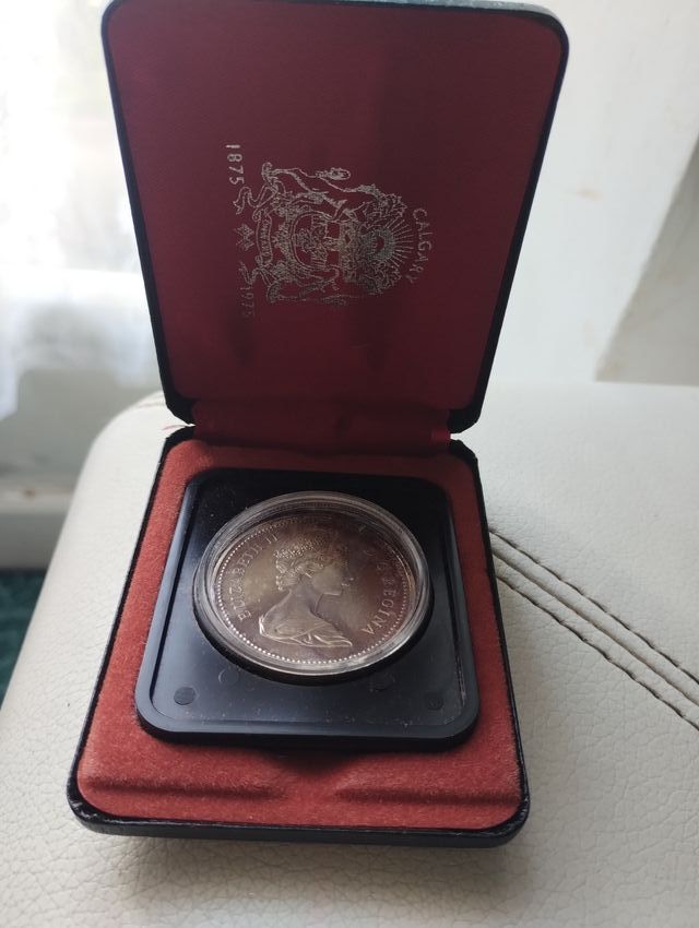 Dollaro canadese in argento commemorativo 1875-197