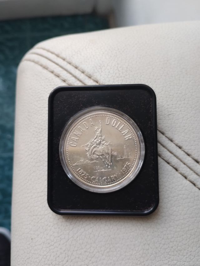 Dollaro canadese in argento commemorativo 1875-197