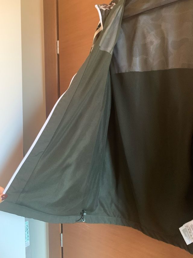 Giacca a vento adidas unisex