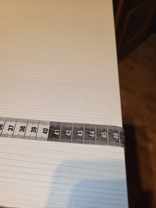 2 cajoneras colores fucsia y blanco