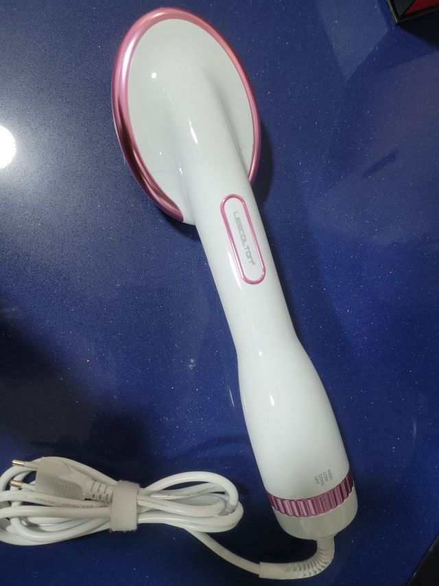 Secador de pelo con cepillo