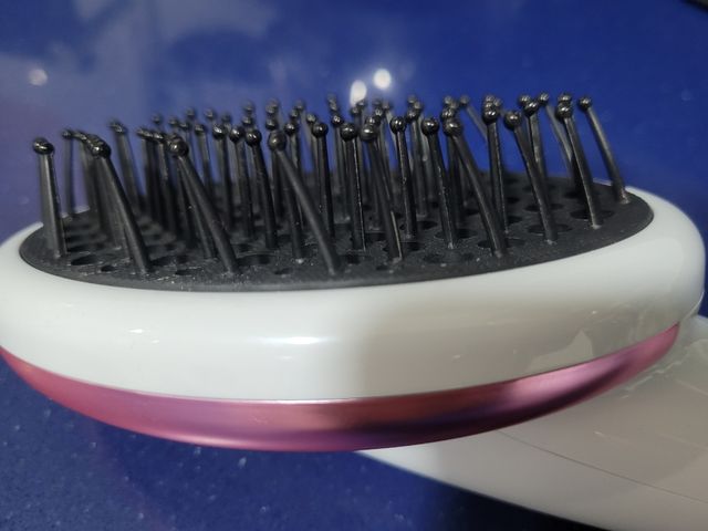 Secador de pelo con cepillo