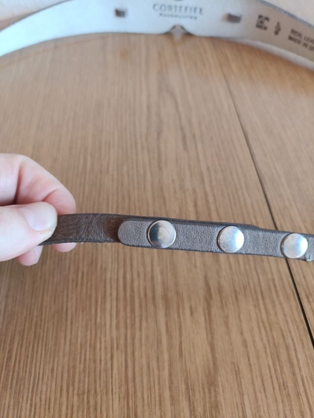 Cinturón piel mujer. Cortefiel.