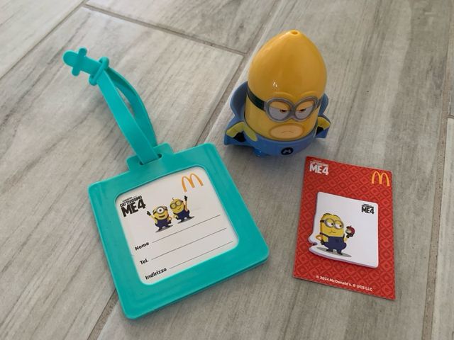 Minions portabadge piu portachiavi e miniblock