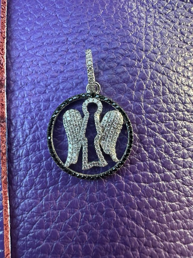 Ciondolo collezione Angeli di Roberto Giannotti