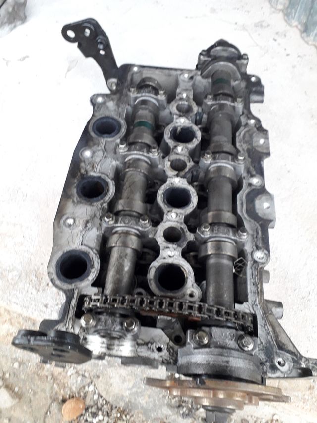 Culatas 2.7 hdi v6  motor UHZ