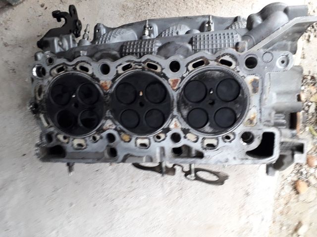 Culatas 2.7 hdi v6  motor UHZ