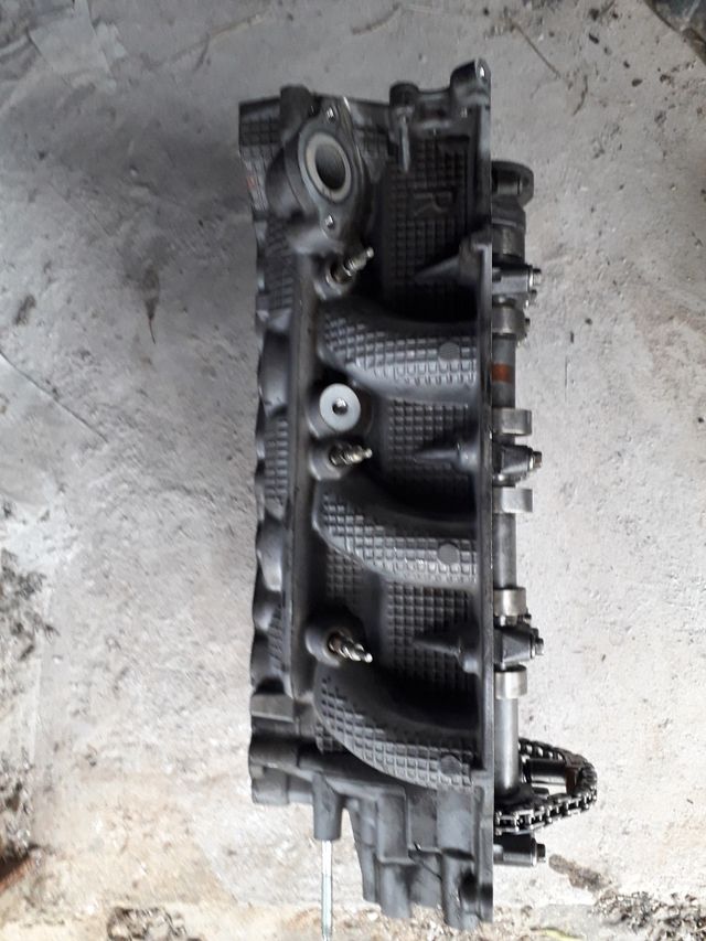 Culatas 2.7 hdi v6  motor UHZ