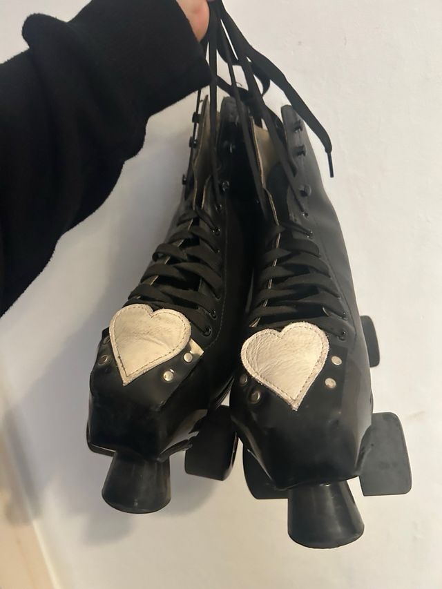 Patines 4 ruedas con cobertura de las puntas