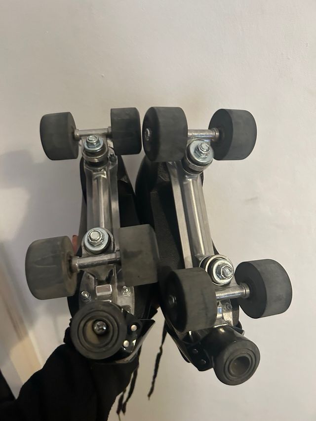 Patines 4 ruedas con cobertura de las puntas