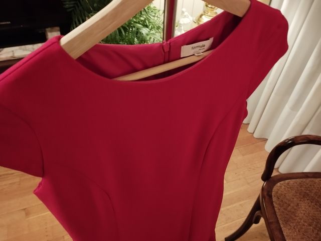 Vestido rojo de Formula Joven