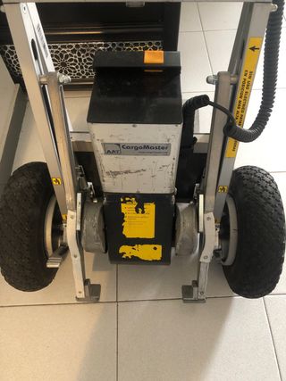 Maquina electrica cargo master para subir escalera