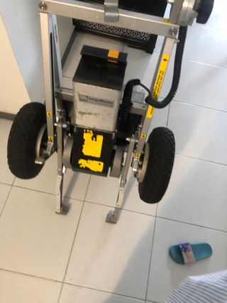 Maquina electrica cargo master para subir escalera