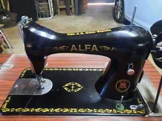 Máquina de coser antigua