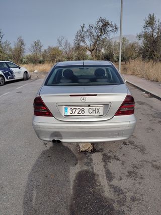 Mercedes-Benz Clase C 2003
