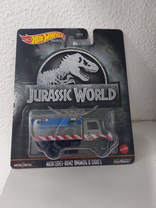 Hot Wheels Jurassic World Mercedes-Benz Unimog