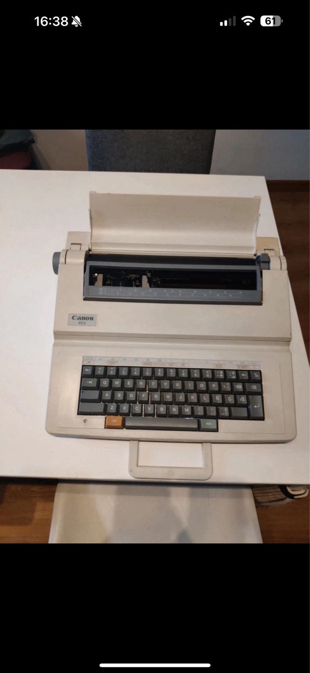 Maquina Escribir Eléctrica Canon ES3