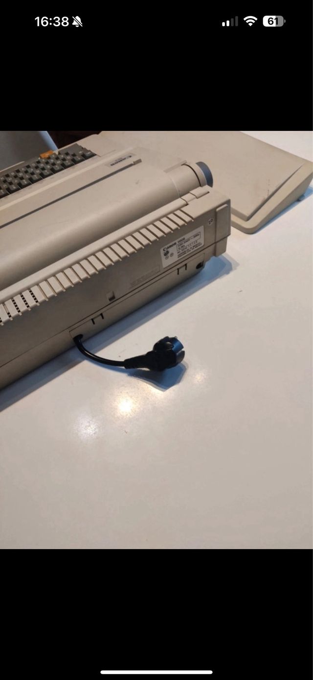 Maquina Escribir Eléctrica Canon ES3