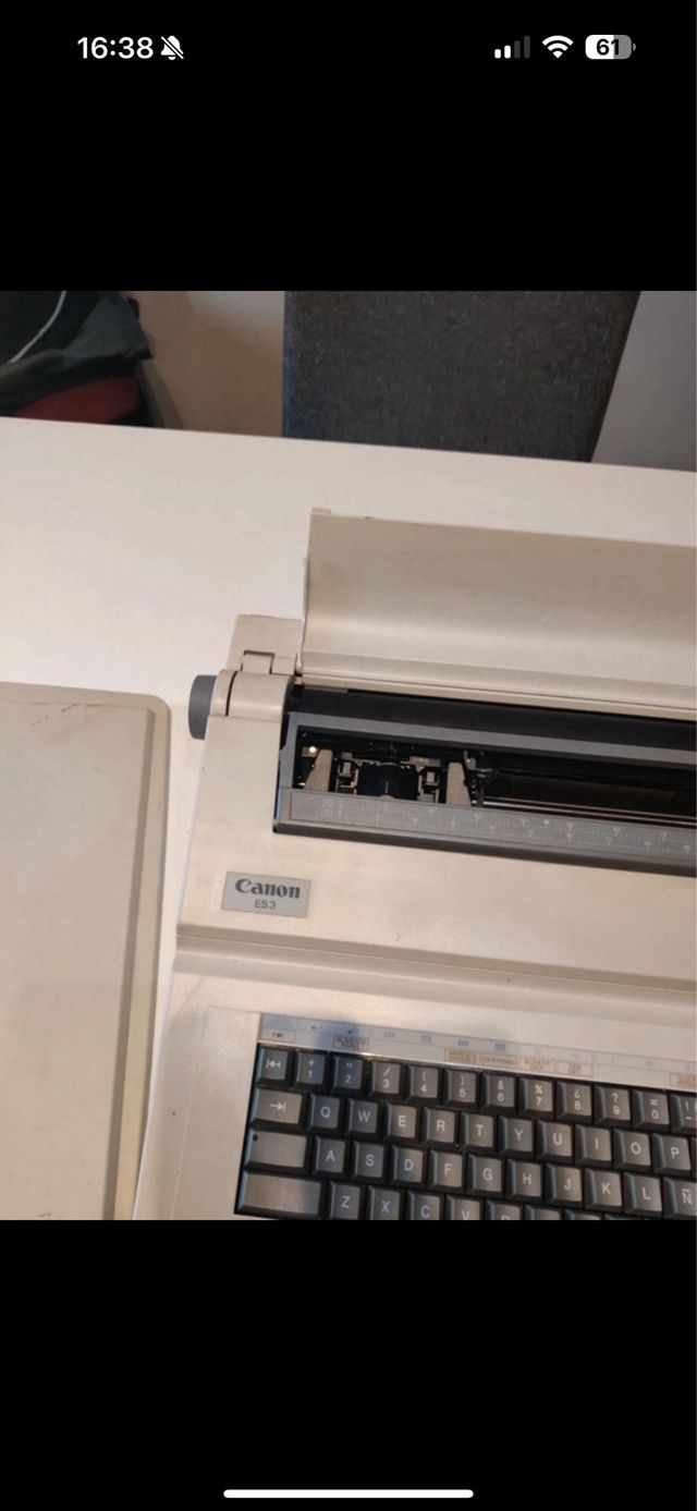 Maquina Escribir Eléctrica Canon ES3