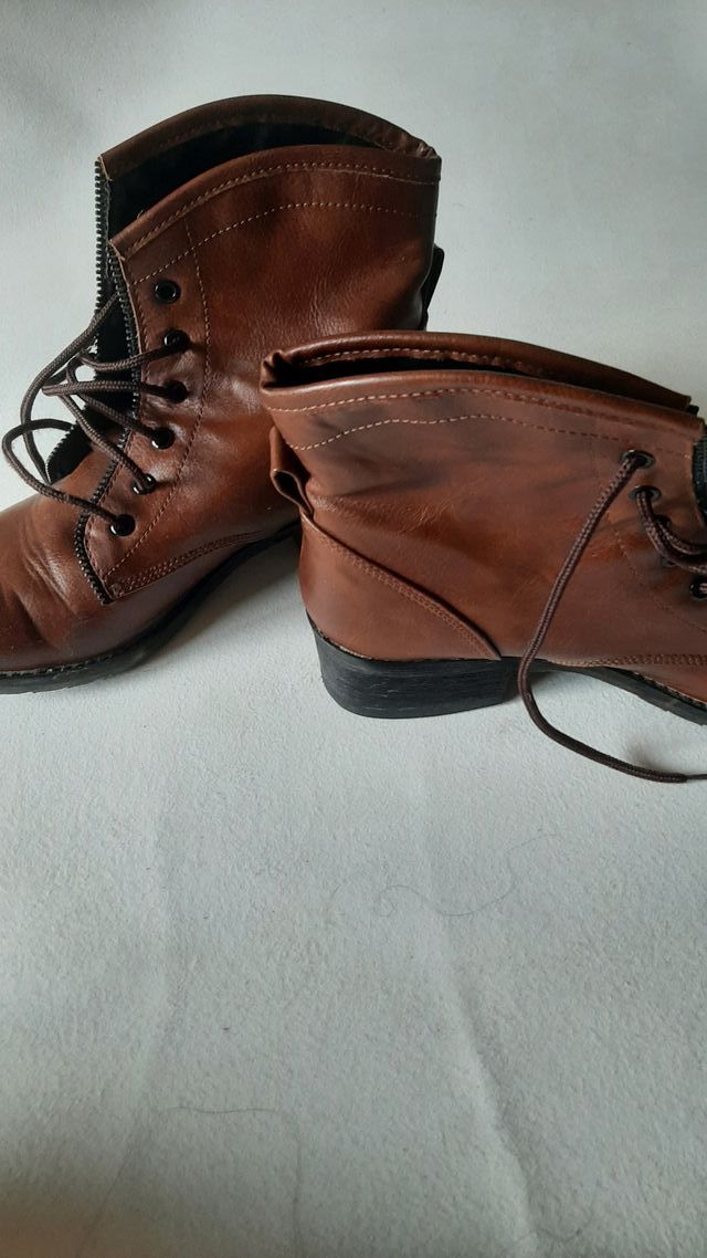 Botas Marrones de Chica en buenas condiciones 38