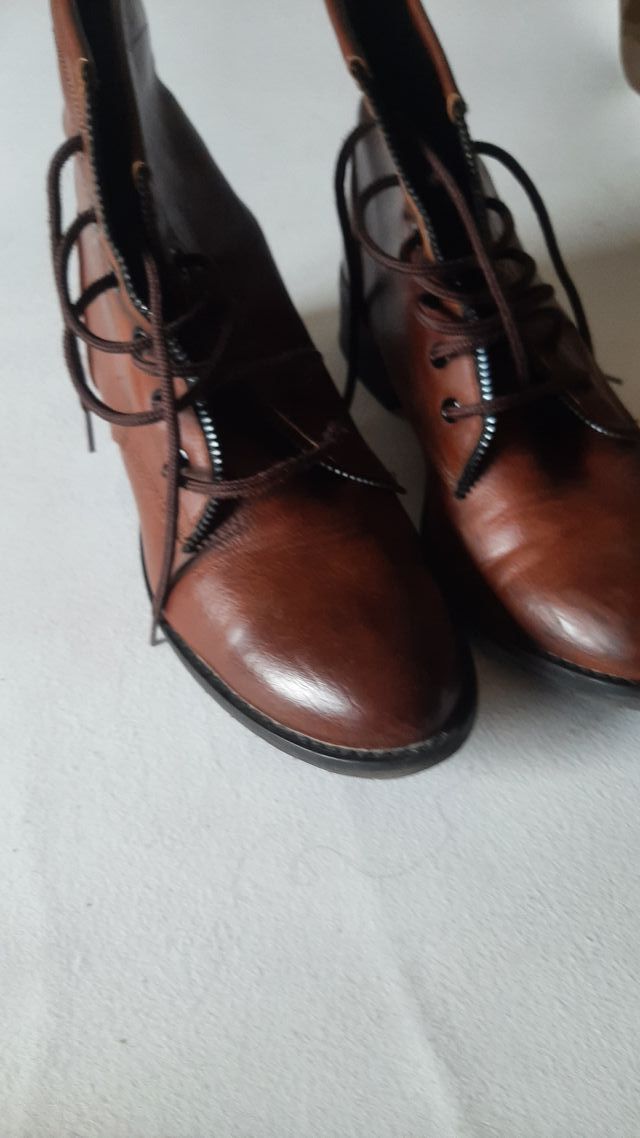 Botas Marrones de Chica en buenas condiciones 38