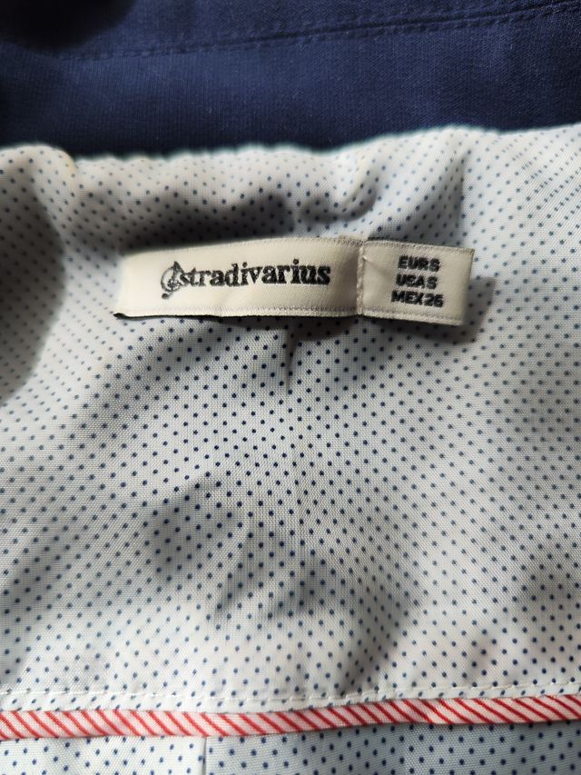 Chaqueta americana Stradivarius, Talla S