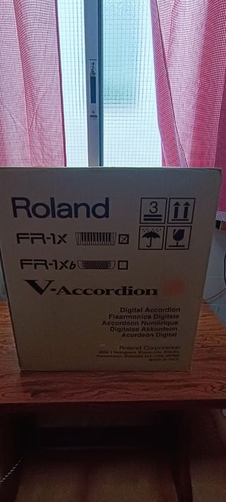 Acordeón Roland FR-1X