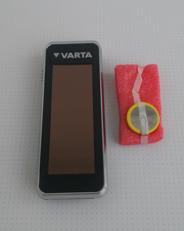 Linterna solar Varta