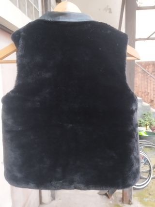Giubbino con pelo senza maniche unisex 