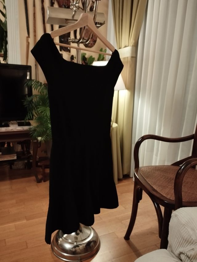 Vestido negro de fiesta de H&M talla 38