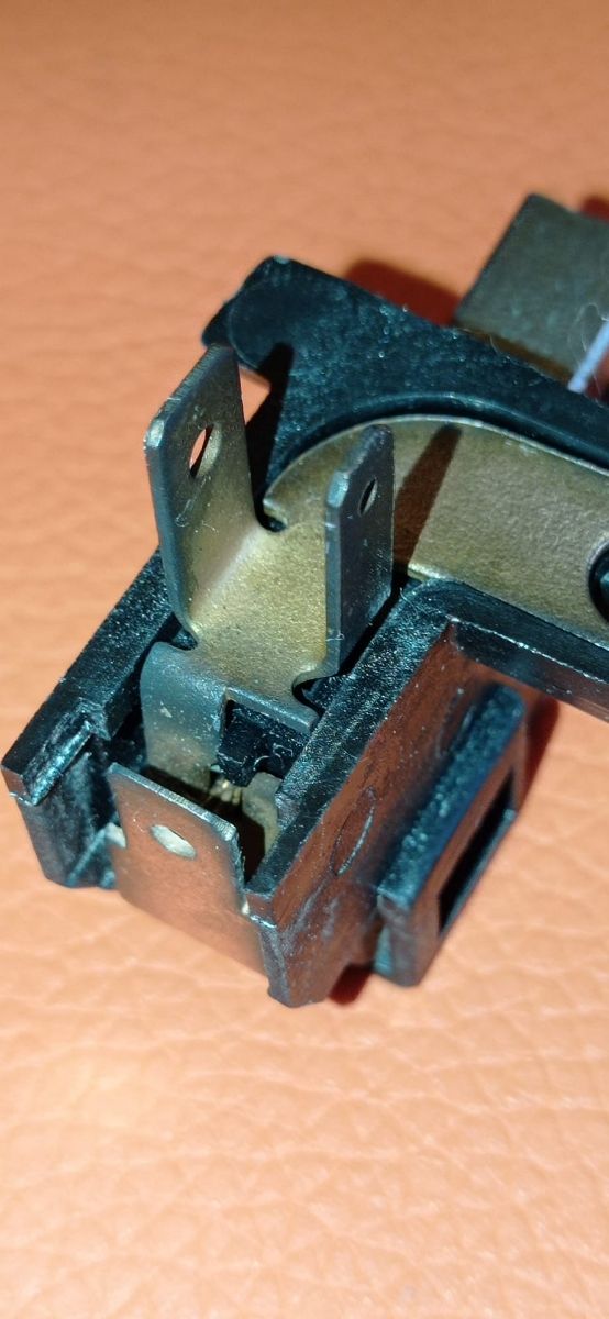 Portaescobilla alternador Seat 127, 128, Fura . 