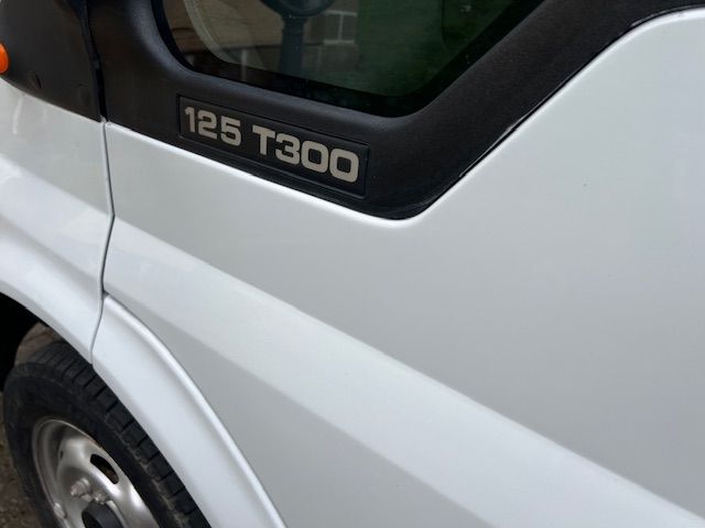 Ford Transit 300M Estandard 130cv