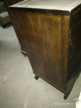 APARADOR ANTIGUO DE 4 CAJONES